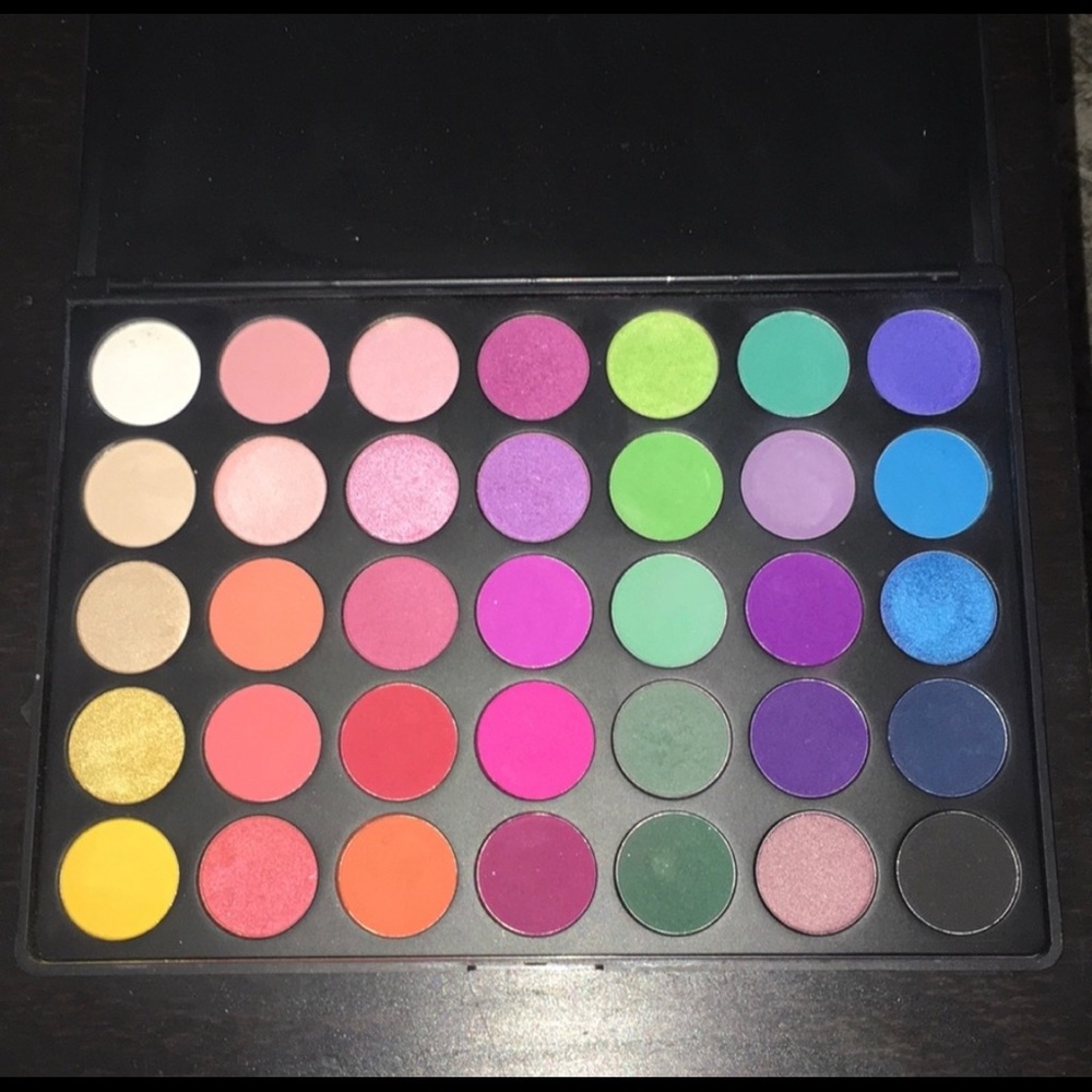 Morphe 35B palette